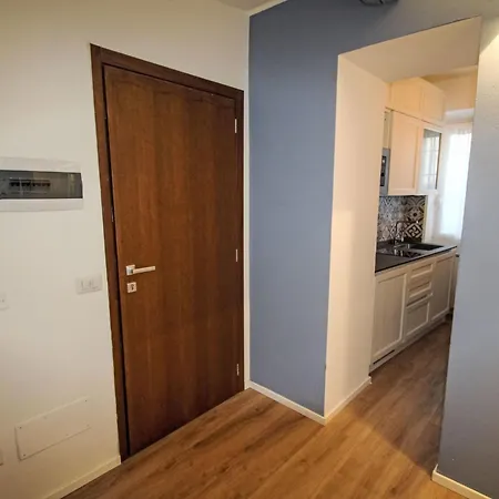 Azzurra By Interhome شقة Castelveccana